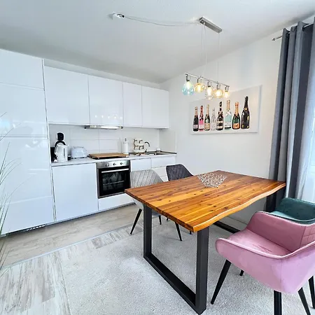 Lindenkoje Apartment *